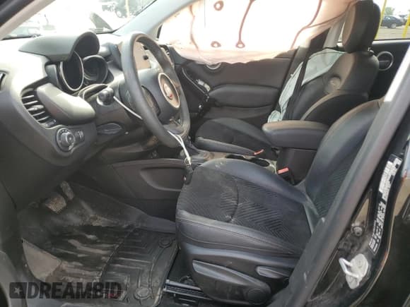 ✅ 2018 FIAT 500X Trekking • VIN: ZFBCFXCB9JP642035 • Лот: 60968915. Опубликован ранее на Copart с пробегом 57 228 миль. Бесплатный доступ к архиву аукционных продаж из США и подробный отчёт об истории автомобиля на DreamBid. Изображение 7.