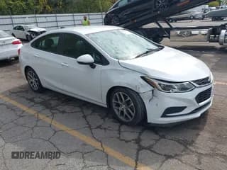 ✅ 2017 Chevrolet Cruze LS • VIN: 1G1BC5SM5H7162599 • Lot: 43400934. Listed on IAAI with 122,035 mi. Free auction sales archive from the USA and detailed vehicle history report at DreamBid. Image 1.