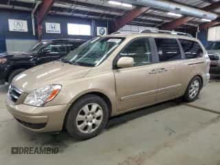 2007 Hyundai Entourage GLS z VIN KNDMC233276029792, wystawiony jako Copart lot #56625475 z przebiegiem 108 487 mil mil oraz Czysty tytuł • Clean title. Historia ofert i sprzedaży dostępna na DreamBid. Obrazek 1.