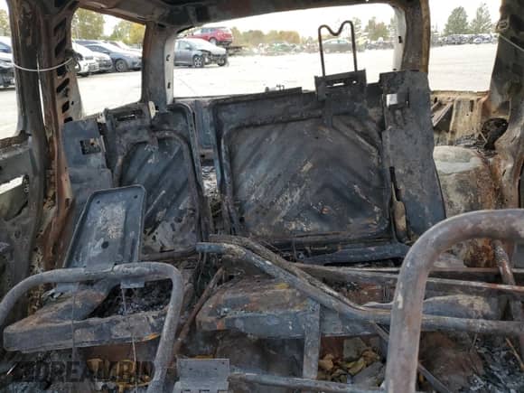 2004 Chevrolet Blazer LS z VIN 1GNDT13X64K109832, wystawiony jako Copart lot #77421904 z przebiegiem Nie podano mil oraz Nie do naprawy • Non repairable. Historia ofert i sprzedaży dostępna na DreamBid. Obrazek 10.