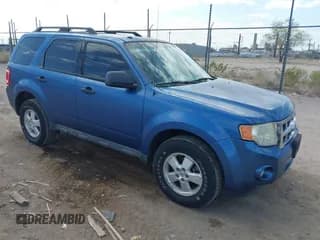 ✅ 2010 Ford Escape XLT • VIN: 1FMCU9D7XAKD06332 • Лот: 43493234. Опубликован ранее на IAAI с пробегом 298 853 миль. Бесплатный доступ к архиву аукционных продаж из США и подробный отчёт об истории автомобиля на DreamBid. Изображение 1.