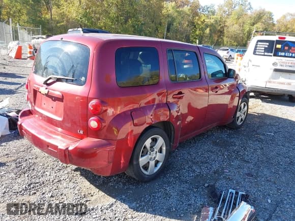 ✅ 2008 Chevrolet HHR LS • VIN: 3GNDA13DX8S650811 • Lot: 43399032. Listed on IAAI with 245,908 mi. Free auction sales archive from the USA and detailed vehicle history report at DreamBid. Image 4.