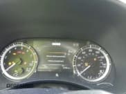 ✅ 2023 Toyota Highlander L • VIN: 5TDKDRAH4PS008096 • Lot: 43677768. Wystawiony na IAAI z przebiegiem 42 382 mil. Bezpłatny archiwum sprzedaży aukcyjnych z USA i szczegółowy raport historii pojazdu na DreamBid. Zdjęcie 7.