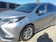 ✅ 2022 Toyota Sienna XLE • VIN: 5TDJRKEC4NS087334 • Lot: 43910830. Listed on IAAI with 41,558 mi. Free auction sales archive from the USA and detailed vehicle history report at DreamBid. Image 6.