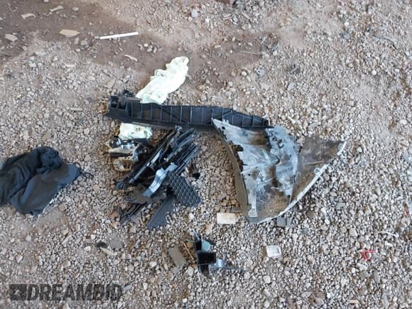 ✅ 2017 Porsche Macan • VIN: WP1AA2A59HLB81938 • Lot: 42890819. Wystawiony na IAAI z przebiegiem 85 502 mil. Bezpłatny archiwum sprzedaży aukcyjnych z USA i szczegółowy raport historii pojazdu na DreamBid. Zdjęcie 12.