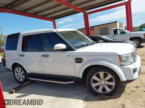 ✅ 2016 Land Rover LR4 HSE • VIN: SALAG2V66GA789695 • Lot: 43559995. Wystawiony na IAAI z przebiegiem 109 774 mil. Bezpłatny archiwum sprzedaży aukcyjnych z USA i szczegółowy raport historii pojazdu na DreamBid. Zdjęcie 13.
