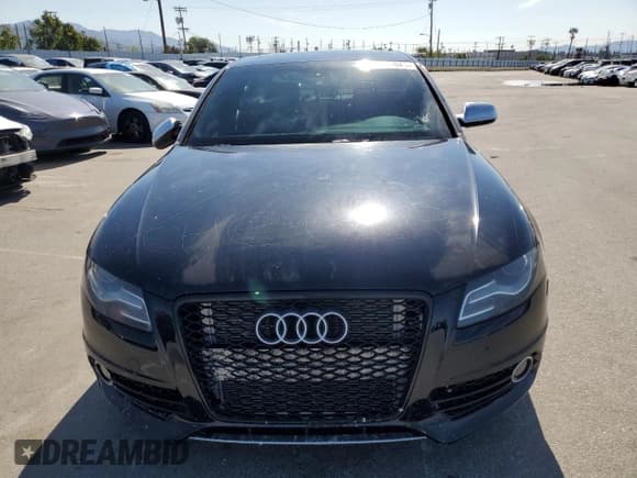 ✅ 2012 Audi S4 Premium Plus • VIN: WAUDGAFL6CA111717 • Lot: 49902045. Wystawiony na Copart z przebiegiem 109 881 mil. Bezpłatny archiwum sprzedaży aukcyjnych z USA i szczegółowy raport historii pojazdu na DreamBid. Zdjęcie 5.
