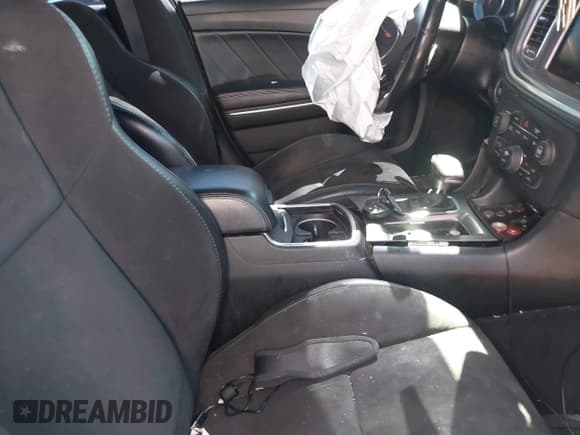 ✅ 2019 Dodge Charger Scat Pack • VIN: 2C3CDXGJ2KH692340 • Lot: 43480269. Listed on IAAI with 158,066 mi. Free auction sales archive from the USA and detailed vehicle history report at DreamBid. Image 5.