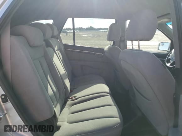 ✅ 2009 Hyundai Santa Fe Limited • VIN: 5NMSH13E29H237391 • Lot: 68268304. Listed on Copart with 97,962 mi. Free auction sales archive from the USA and detailed vehicle history report at DreamBid. Image 11.