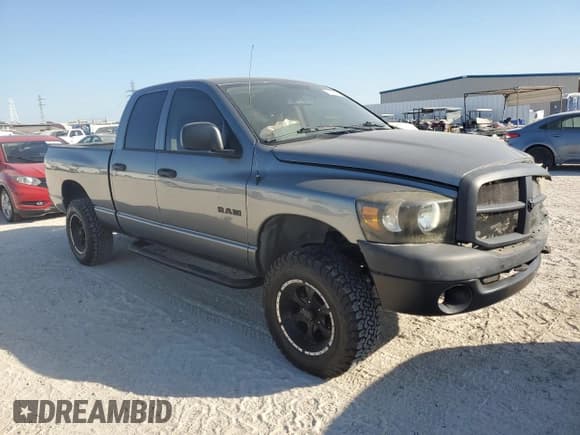 ✅ 2008 Dodge 1500 Laramie • VIN: 1D7HU18218J137964 • Лот: 77168174. Опубликован ранее на Copart с пробегом 105 667 миль. Бесплатный доступ к архиву аукционных продаж из США и подробный отчёт об истории автомобиля на DreamBid. Изображение 4.