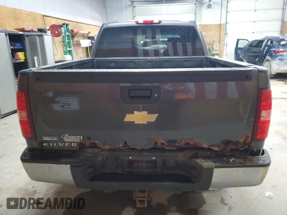 ✅ 2011 Chevrolet Silverado 1500 LT • VIN: 3GCPKSE35BG262375 • Лот: 91330415. Опубликован ранее на Copart с пробегом 188 402 миль. Бесплатный доступ к архиву аукционных продаж из США и подробный отчёт об истории автомобиля на DreamBid. Изображение 6.