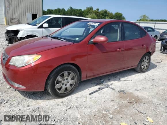 2008 Hyundai Elantra GLS z VIN KMHDU46D98U424901, wystawiony jako Copart lot #68252864 z przebiegiem 181 791 mil mil oraz Szkoda całkowita • Salvage title. Historia ofert i sprzedaży dostępna na DreamBid. Obrazek 1.