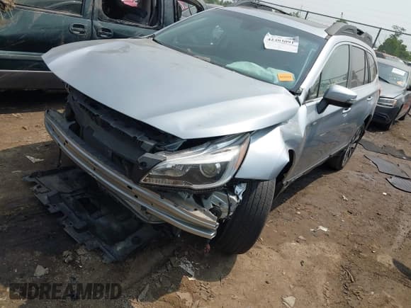 ✅ 2017 Subaru Outback Limited • VIN: 4S4BSENC6H3345123 • Лот: 42403091. Опубликован ранее на IAAI с пробегом 44 981 миль. Бесплатный доступ к архиву аукционных продаж из США и подробный отчёт об истории автомобиля на DreamBid. Изображение 18.