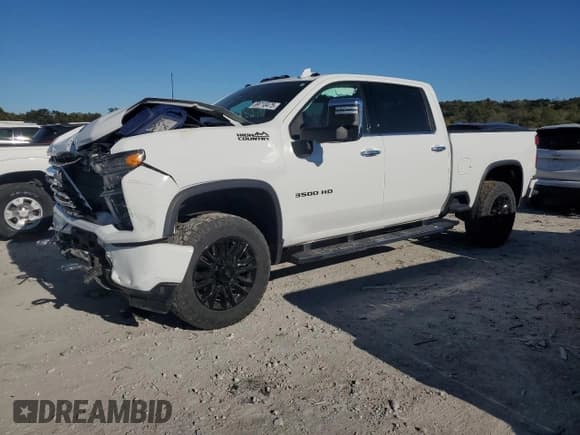 ✅ 2020 Chevrolet Silverado 3500HD High Country • VIN: 1GC4YVEY1LF101071 • Lot: 89710475. Listed on Copart with 116,430 mi. Free auction sales archive from the USA and detailed vehicle history report at DreamBid. Image 1.