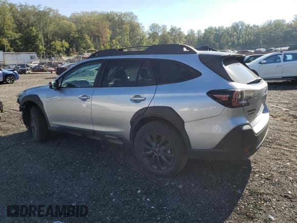 ✅ 2025 Subaru Outback Onyx • VIN: 4S4BTALC0S3242005 • Lot: 85337005. Wystawiony na Copart z przebiegiem 5 810 mil. Bezpłatny archiwum sprzedaży aukcyjnych z USA i szczegółowy raport historii pojazdu na DreamBid. Zdjęcie 2.