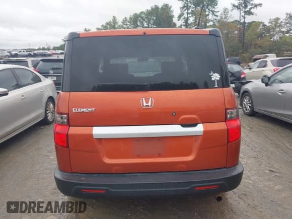 ✅ 2011 Honda Element EX • VIN: 5J6YH1H78BL000374 • Лот: 43549616. Опубликован ранее на IAAI с пробегом 205 300 миль. Бесплатный доступ к архиву аукционных продаж из США и подробный отчёт об истории автомобиля на DreamBid. Изображение 16.