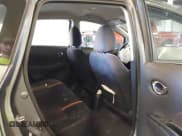 ✅ 2017 Nissan Note SV • VIN: 3N1CE2CP4HL382084 • Lot: 43576445. Wystawiony na IAAI z przebiegiem 60 485 mil. Bezpłatny archiwum sprzedaży aukcyjnych z USA i szczegółowy raport historii pojazdu na DreamBid. Zdjęcie 8.