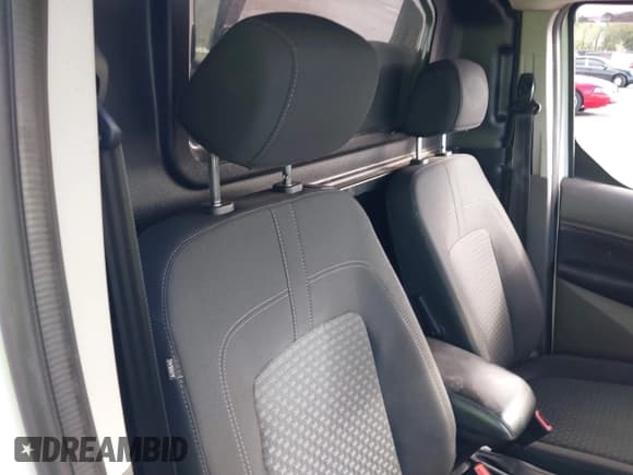 ✅ 2021 Ford Transit Connect XLT • VIN: NM0LS7F28M1500736 • Lot: 43285417. Wystawiony na IAAI z przebiegiem 147 102 mil. Bezpłatny archiwum sprzedaży aukcyjnych z USA i szczegółowy raport historii pojazdu na DreamBid. Zdjęcie 8.