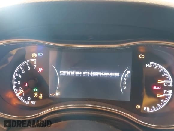 ✅ 2015 Jeep Grand Cherokee Limited • VIN: 1C4RJFBG0FC854611 • Lot: 42915098. Listed on IAAI with 144,057 mi. Free auction sales archive from the USA and detailed vehicle history report at DreamBid. Image 7.