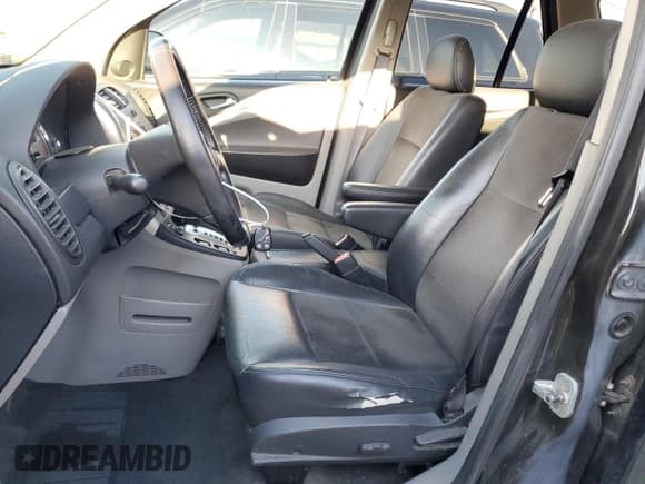 ✅ 2007 Saturn VUE V6 • VIN: 5GZCZ53467S821597 • Lot: 88360045. Wystawiony na Copart z przebiegiem 272 435 mil. Bezpłatny archiwum sprzedaży aukcyjnych z USA i szczegółowy raport historii pojazdu na DreamBid. Zdjęcie 7.