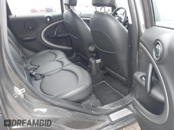 ✅ 2012 MINI Countryman • VIN: WMWZB3C57CWM05166 • Lot: 43755691. Wystawiony na IAAI z przebiegiem 202 490 mil. Bezpłatny archiwum sprzedaży aukcyjnych z USA i szczegółowy raport historii pojazdu na DreamBid. Zdjęcie 8.