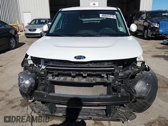 ✅ 2020 Kia Soul GT-Line • VIN: KNDJ63AU9L7120414 • Lot: 90824775. Wystawiony na Copart z przebiegiem 18 506 mil. Bezpłatny archiwum sprzedaży aukcyjnych z USA i szczegółowy raport historii pojazdu na DreamBid. Zdjęcie 14.