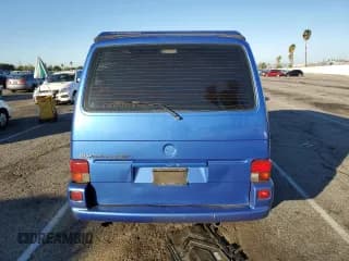✅ 2001 Volkswagen EuroVan MV • VIN: WV2NB47061H099148 • Лот: 77123813. Опубликован ранее на Copart с пробегом Не указан. Бесплатный доступ к архиву аукционных продаж из США и подробный отчёт об истории автомобиля на DreamBid. Изображение 6.