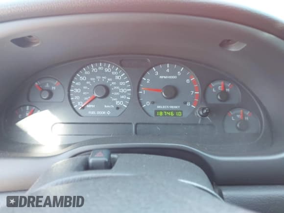 ✅ 2001 Ford Mustang GT Deluxe • VIN: 1FAFP42X91F135991 • Lot: 42058767. Listed on IAAI with 187,461 mi. Free auction sales archive from the USA and detailed vehicle history report at DreamBid. Image 7.