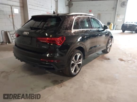 ✅ 2020 Audi Q3 S line Premium Plus • VIN: WA1EECF38L1088525 • Lot: 42734803. Listed on IAAI with 69,192 mi. Free auction sales archive from the USA and detailed vehicle history report at DreamBid. Image 4.
