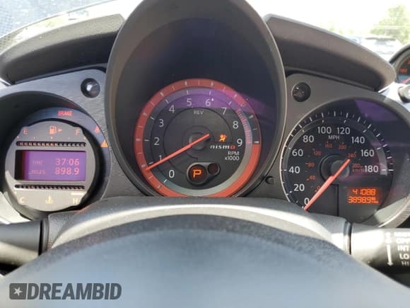 ✅ 2016 Nissan 370Z Nismo • VIN: JN1AZ4EH2GM935087 • Лот: 58222714. Опубликован ранее на Copart с пробегом 41 088 миль. Бесплатный доступ к архиву аукционных продаж из США и подробный отчёт об истории автомобиля на DreamBid. Изображение 9.