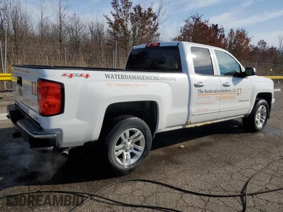 ✅ 2015 Chevrolet Silverado 1500 LT • VIN: 1GCVKREH5FZ164643 • Lot: 93059325. Listed on Copart with 341,540 mi. Free auction sales archive from the USA and detailed vehicle history report at DreamBid. Image 3.