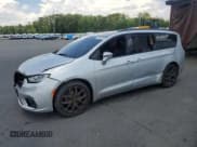 ✅ 2022 Chrysler Pacifica Limited • VIN: 2C4RC1GG6NR136945 • Лот: 62832065. Опубликован ранее на Copart с пробегом 64 402 миль. Бесплатный доступ к архиву аукционных продаж из США и подробный отчёт об истории автомобиля на DreamBid. Изображение 1.