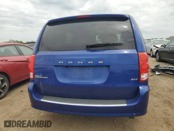 2018 Dodge Grand Caravan SXT z VIN 2C4RDGCG6JR304261, wystawiony jako Copart lot #57338335 z przebiegiem 140 506 mil mil oraz Szkoda całkowita • Salvage title. Historia ofert i sprzedaży dostępna na DreamBid. Obrazek 6.