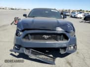 ✅ 2015 Ford Mustang V6 • VIN: 1FATP8EM2F5377188 • Lot: 69305685. Wystawiony na Copart z przebiegiem 221 004 mil. Bezpłatny archiwum sprzedaży aukcyjnych z USA i szczegółowy raport historii pojazdu na DreamBid. Zdjęcie 5.