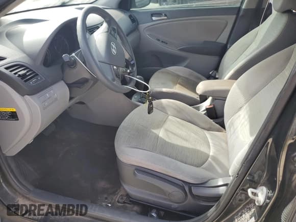 ✅ 2016 Hyundai Accent SE • VIN: KMHCT4AE8GU078014 • Лот: 81538664. Опубликован ранее на Copart с пробегом 187 290 миль. Бесплатный доступ к архиву аукционных продаж из США и подробный отчёт об истории автомобиля на DreamBid. Изображение 7.