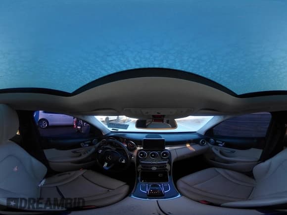 ✅ 2015 Mercedes-Benz C 300 • VIN: 55SWF4JB0FU069201 • Lot: 43059425. Wystawiony na IAAI z przebiegiem 167 477 mil. Bezpłatny archiwum sprzedaży aukcyjnych z USA i szczegółowy raport historii pojazdu na DreamBid. Zdjęcie 19.