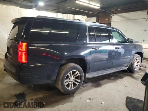 ✅ 2015 Chevrolet Suburban LT • VIN: 1GNSKJKC0FR235929 • Лот: 89508065. Опубликован ранее на Copart с пробегом 212 595 миль. Бесплатный доступ к архиву аукционных продаж из США и подробный отчёт об истории автомобиля на DreamBid. Изображение 3.