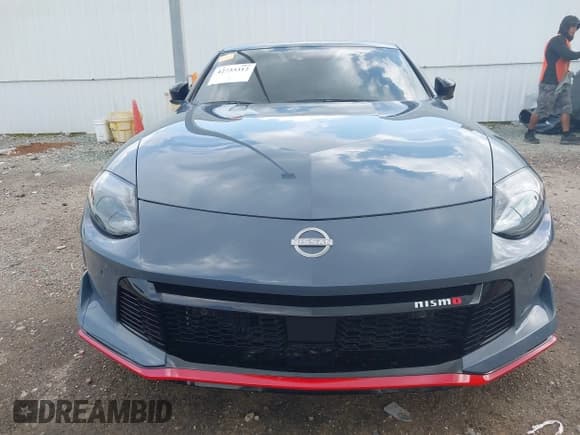 ✅ 2024 Nissan Z Nismo • VIN: JN1BZ4CH7RM360818 • Lot: 42733312. Listed on IAAI with 3,306 mi. Free auction sales archive from the USA and detailed vehicle history report at DreamBid. Image 12.