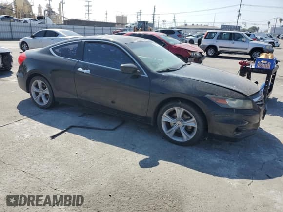 ✅ 2011 Honda Accord EX-L • VIN: 1HGCS2B86BA005613 • Lot: 85462615. Wystawiony na Copart z przebiegiem 210 478 mil. Bezpłatny archiwum sprzedaży aukcyjnych z USA i szczegółowy raport historii pojazdu na DreamBid. Zdjęcie 4.