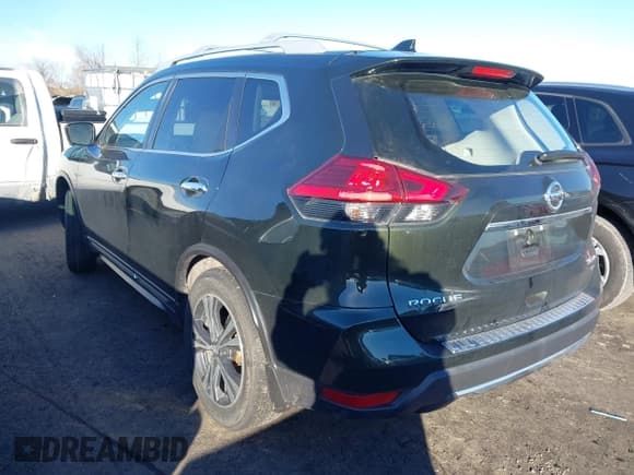 ✅ 2018 Nissan Rogue SV • VIN: 5N1AT2MV8JC824417 • Lot: 43598810. Wystawiony na IAAI z przebiegiem 113 431 mil. Bezpłatny archiwum sprzedaży aukcyjnych z USA i szczegółowy raport historii pojazdu na DreamBid. Zdjęcie 3.