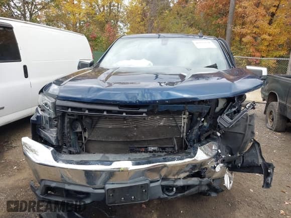 ✅ 2019 Chevrolet Silverado 1500 LT • VIN: 3GCUYDED7KG193050 • Lot: 43537138. Listed on IAAI with Not provided. Free auction sales archive from the USA and detailed vehicle history report at DreamBid. Image 10.