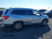 ✅ 2019 Honda Pilot Elite • VIN: 5FNYF6H06KB002686 • Lot: 42382665. Wystawiony na IAAI z przebiegiem 96 326 mil. Bezpłatny archiwum sprzedaży aukcyjnych z USA i szczegółowy raport historii pojazdu na DreamBid. Zdjęcie 13.