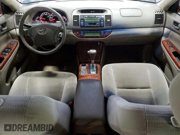 ✅ 2006 Toyota Camry XLE • VIN: 4T1BE30K66U155727 • Lot: 91140875. Wystawiony na Copart z przebiegiem 171 297 mil. Bezpłatny archiwum sprzedaży aukcyjnych z USA i szczegółowy raport historii pojazdu na DreamBid. Zdjęcie 8.