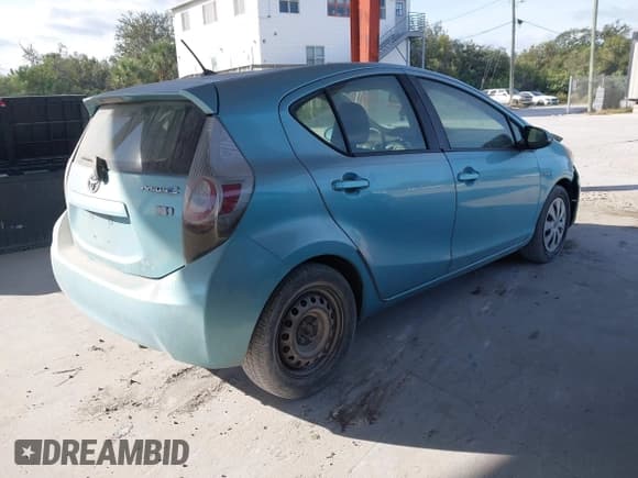 ✅ 2013 Toyota Prius Two • VIN: JTDKDTB30D1053609 • Lot: 43668033. Listed on IAAI with 162,550 mi. Free auction sales archive from the USA and detailed vehicle history report at DreamBid. Image 4.