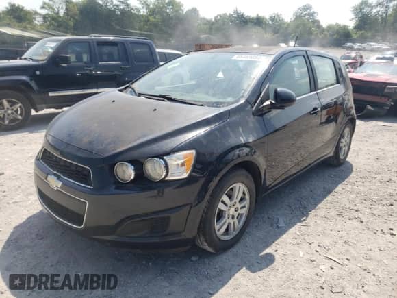 2015 Chevrolet Sonic LT z VIN 1G1JC6SH0F4123891, wystawiony jako Copart lot #66469884 z przebiegiem 112 800 mil mil oraz Szkoda całkowita • Salvage title. Historia ofert i sprzedaży dostępna na DreamBid. Obrazek 1.