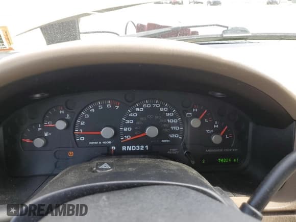 ✅ 2005 Ford Explorer XLT • VIN: 1FMZU73W55UA75339 • Lot: 52194005. Wystawiony na Copart z przebiegiem 74 324 mil. Bezpłatny archiwum sprzedaży aukcyjnych z USA i szczegółowy raport historii pojazdu na DreamBid. Zdjęcie 9.