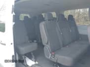 ✅ 2015 Ford Transit XL • VIN: 1FMZK1YM0FKA73392 • Lot: 41934194. Wystawiony na IAAI z przebiegiem 134 281 mil. Bezpłatny archiwum sprzedaży aukcyjnych z USA i szczegółowy raport historii pojazdu na DreamBid. Zdjęcie 8.