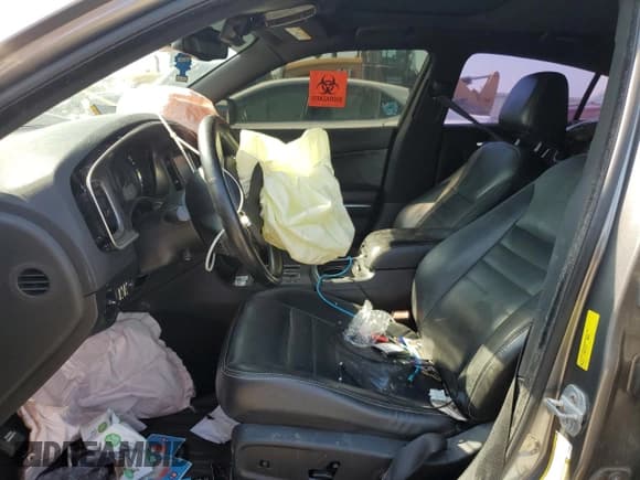 ✅ 2011 Dodge Charger RT Plus • VIN: 2B3CL5CT5BH609303 • Lot: 56514955. Wystawiony na Copart z przebiegiem Nie podano. Bezpłatny archiwum sprzedaży aukcyjnych z USA i szczegółowy raport historii pojazdu na DreamBid. Zdjęcie 7.