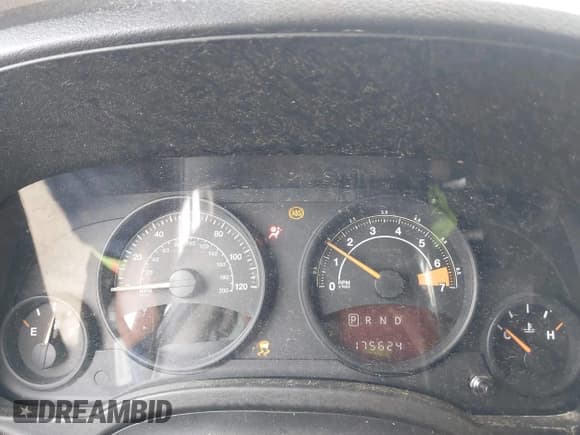 ✅ 2014 Jeep Patriot Latitude • VIN: 1C4NJRFB9ED741053 • Lot: 41962714. Listed on IAAI with 175,624 mi. Free auction sales archive from the USA and detailed vehicle history report at DreamBid. Image 7.