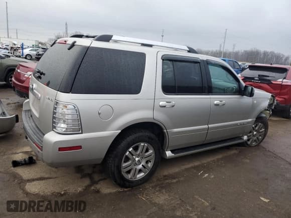 ✅ 2007 Mercury Mountaineer Premier • VIN: 4M2EU48887UJ05488 • Lot: 85444884. Wystawiony na Copart z przebiegiem 87 763 mil. Bezpłatny archiwum sprzedaży aukcyjnych z USA i szczegółowy raport historii pojazdu na DreamBid. Zdjęcie 3.